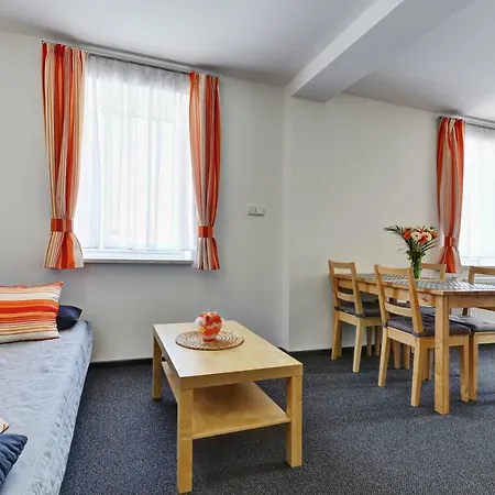 Ceska Апартаменты *